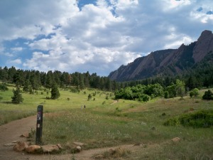 Hiking path in Boulder Colorado (photo by Aaron Dalton)
